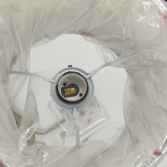 White and Pink Bow Table Lamp - Picture 4 of 4